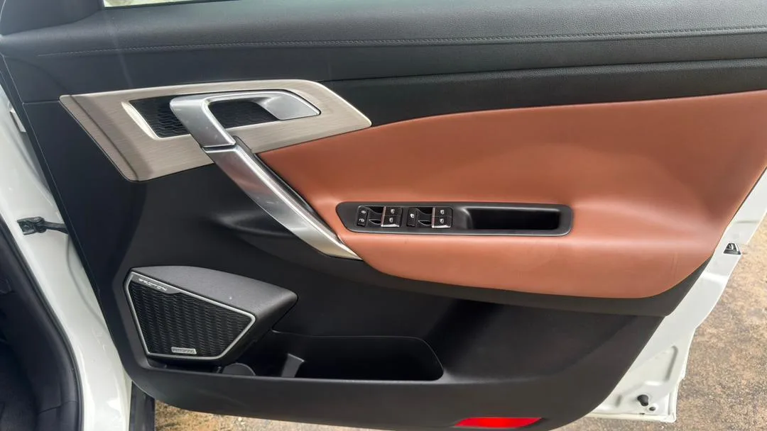Proton X70 1.8 TGDI PREMIUM 2WD  — photo 27 of 31