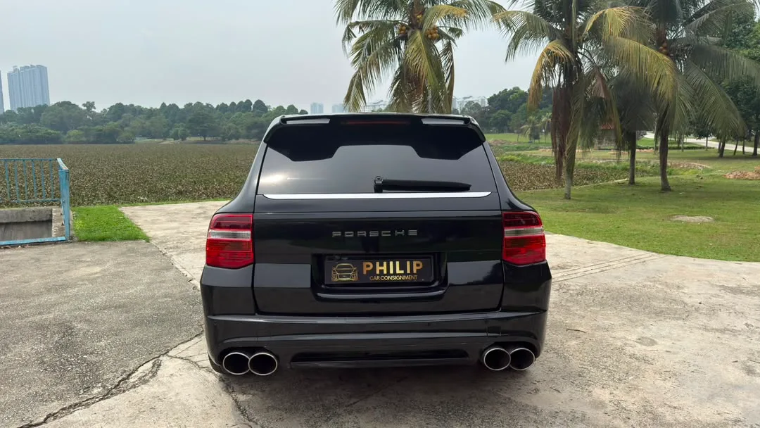 Porsche Cayenne Tiptronic — photo 9 of 25