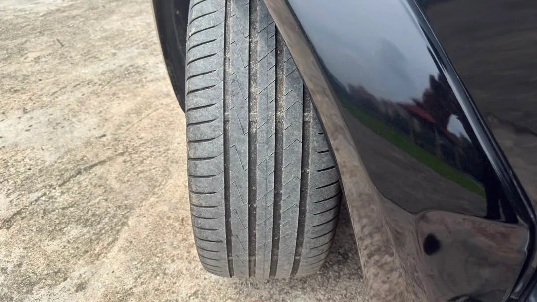 Porsche Cayenne Tiptronic — photo 14 of 25