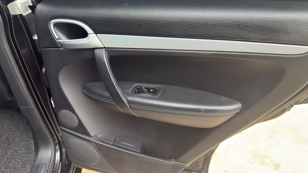 Porsche Cayenne Tiptronic — photo 25 of 25