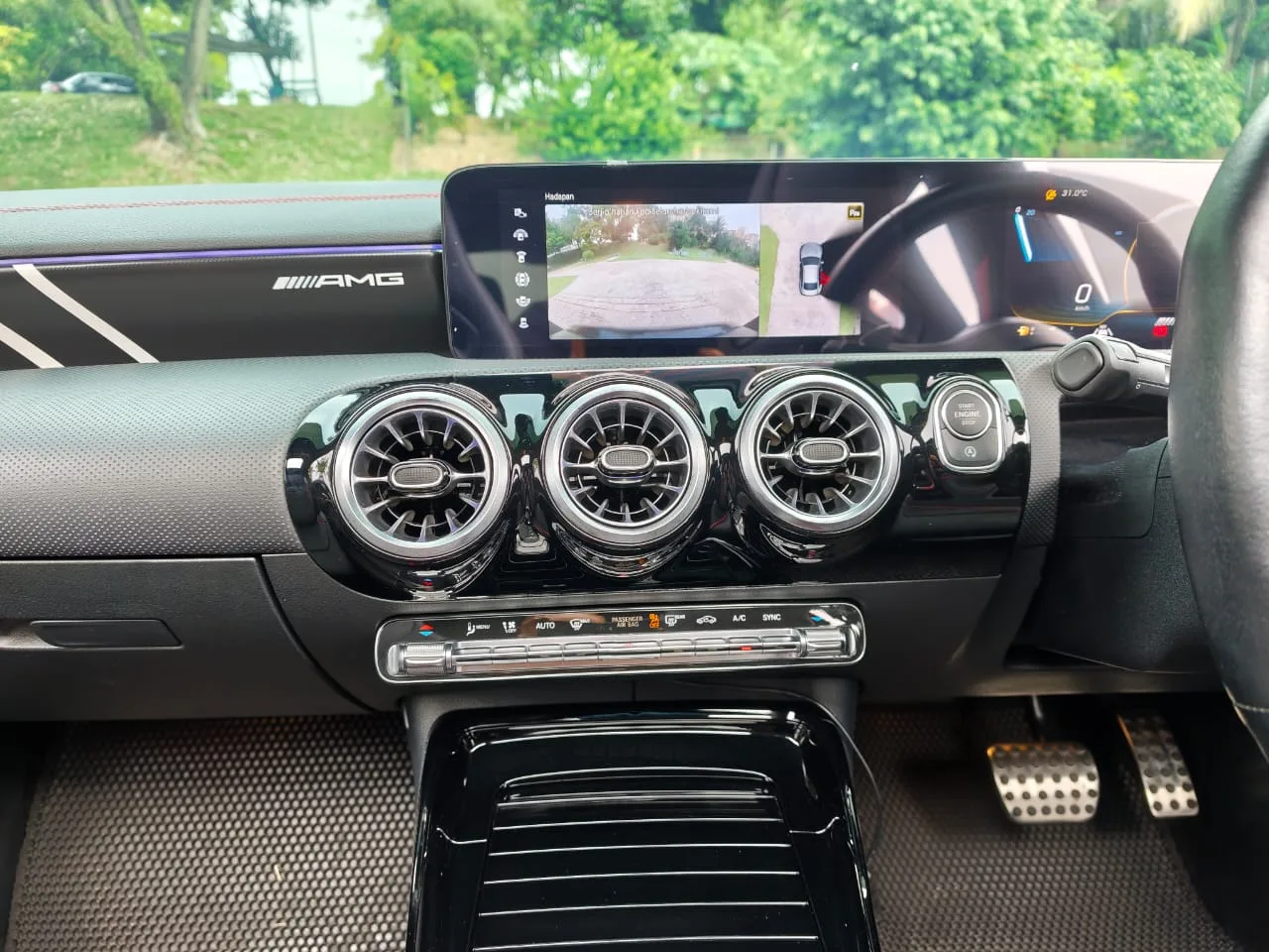 Mercedes-Benz CLA45 S  — photo 24 of 34