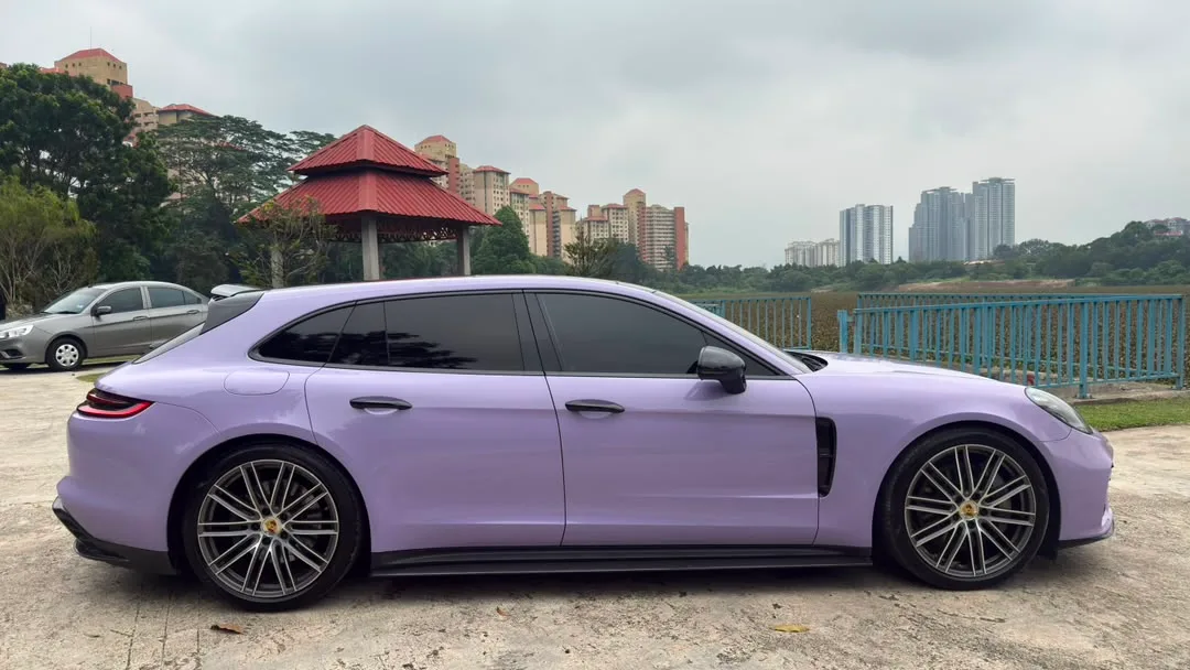 Porsche Panamera Wagon 4s — photo 13 of 31